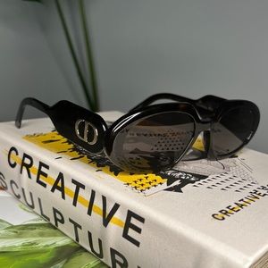 ✨CHRISTIAN DIOR SUNGLASSES ✨